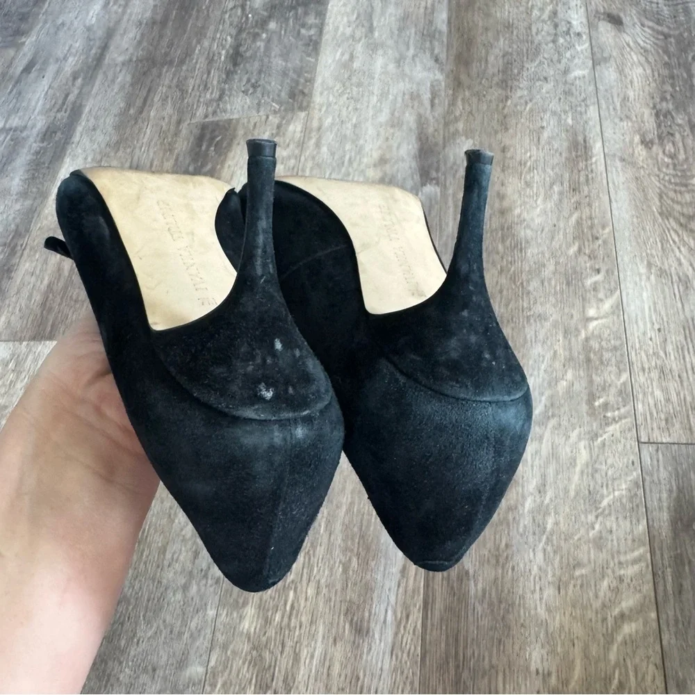 Ivanka Trump Suede Pointy Toe Bow Detail Elegant Black Pumps - Picture 7 of 7